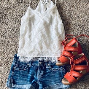 Miss Me jean shorts size 26